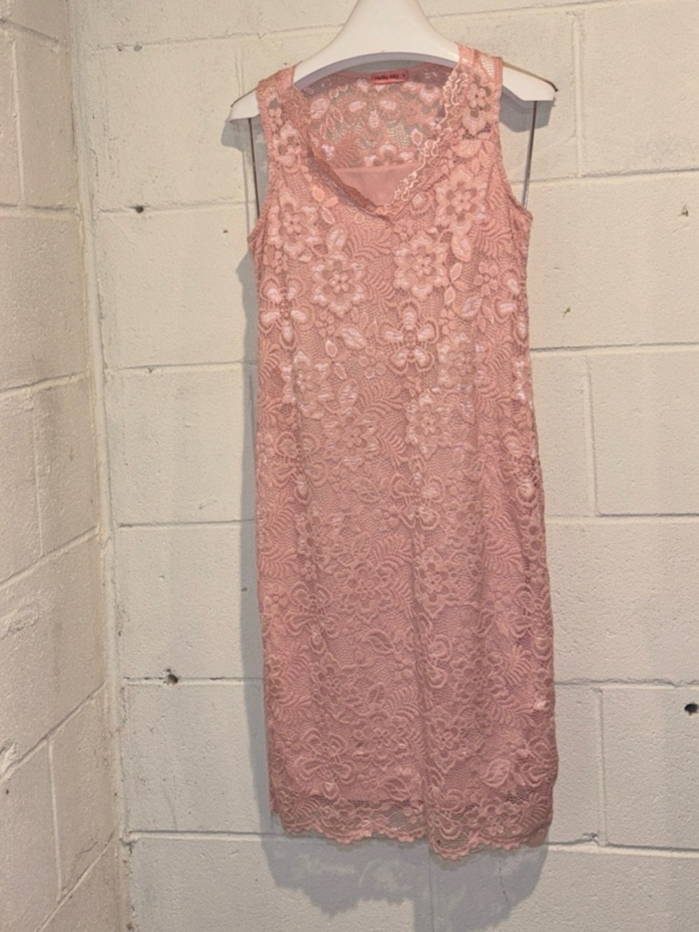 Women’s pink lace bodycon dress sleeveless v neck lined size S Hello Miz